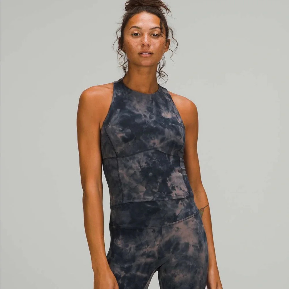 99 ๐๐ค Lululemon Key to Balance Tank - Diamond Dye Lunar Rock True Navy - Picture 11 of 12
